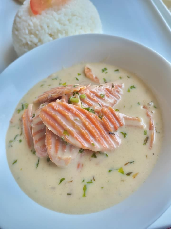 Sauce crème aux carottes et filets de tilapia