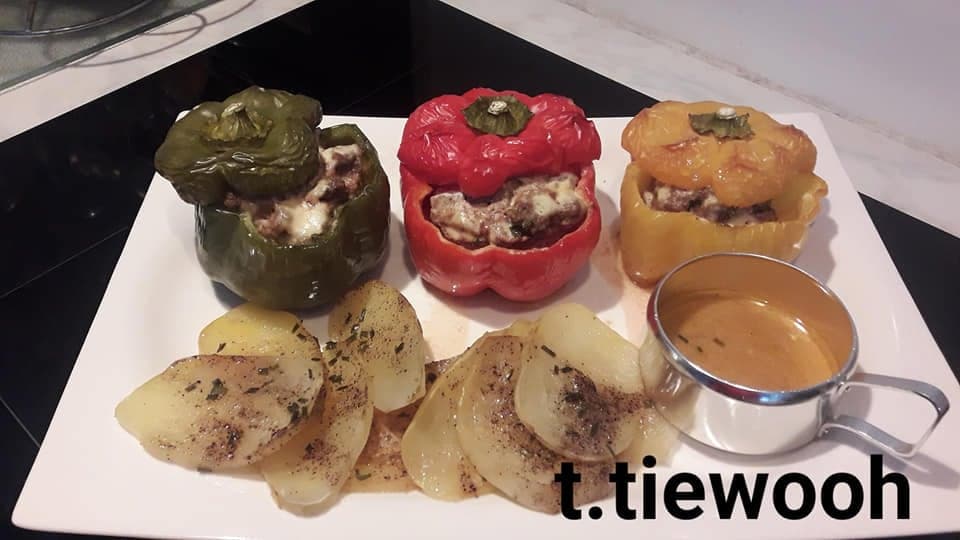 Poivron farcis à la viande hachée au four