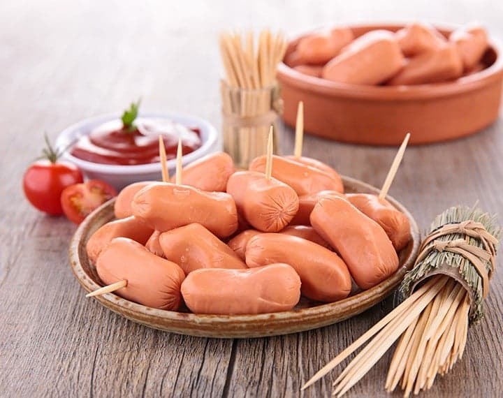 Comment éviter que les saucisses éclatent lors de la cuisson.