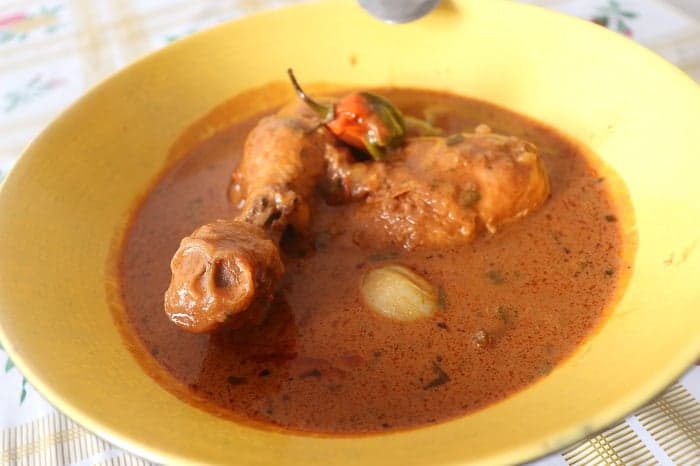 Sauce d’arachide au poulet