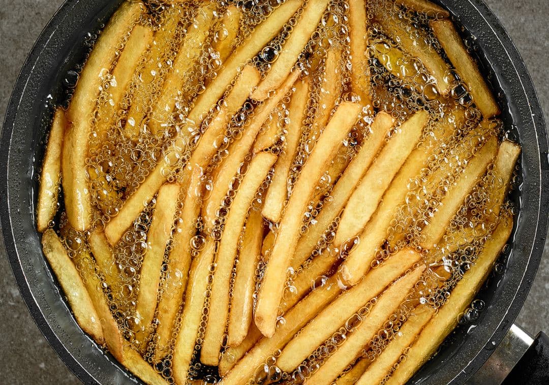 Huile de friture : faut-il la changer après utilisation ?