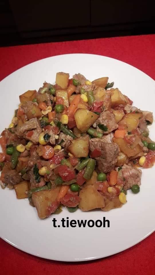 Quartiers de pomme, bœuf et légumes : un mélange sucré-salé irrésistible