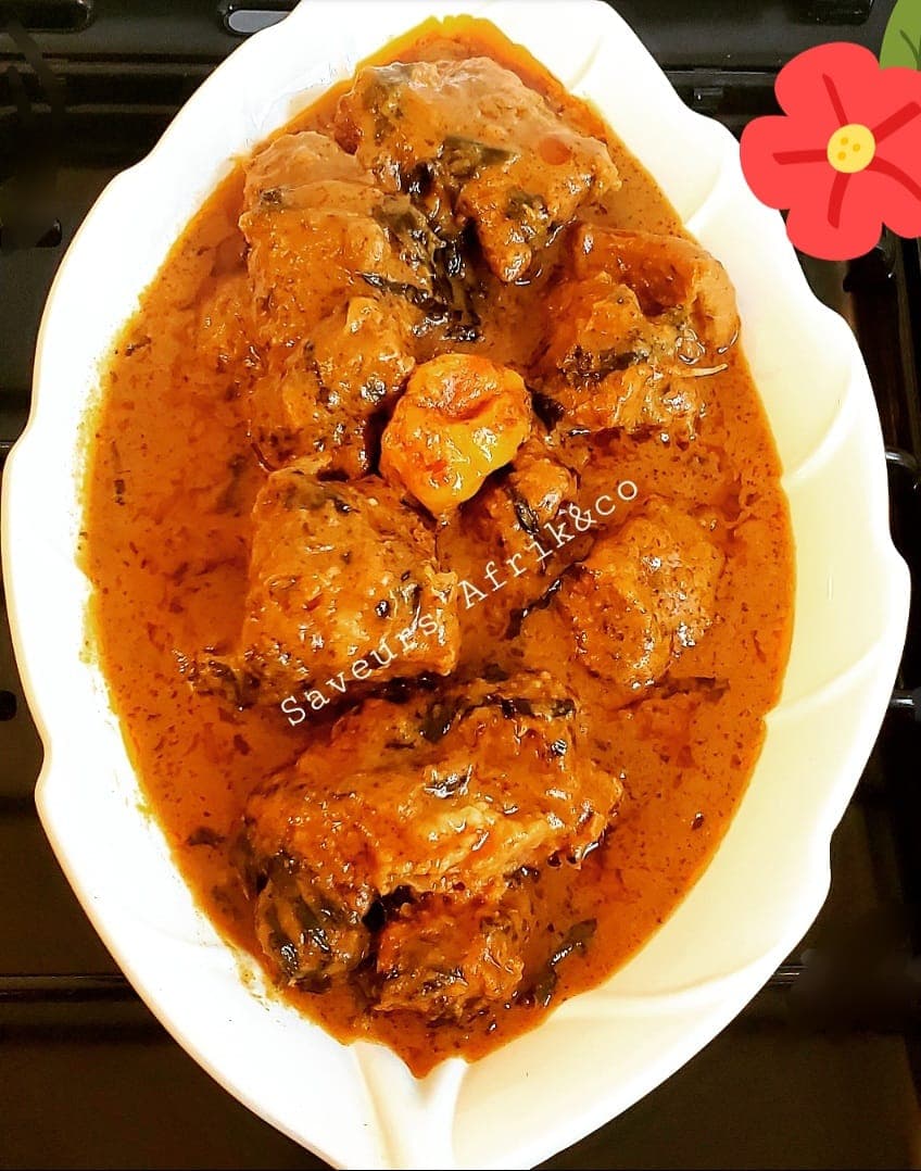 Sauce arachide au bœuf et à l’oseille