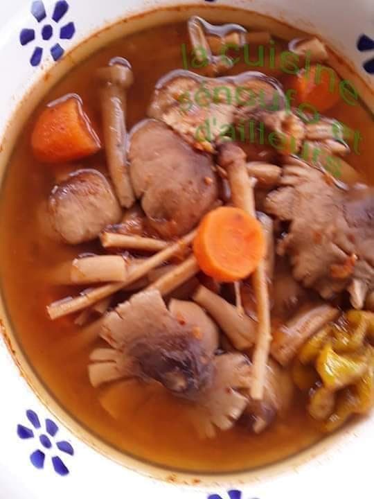 Bouillon de champignons