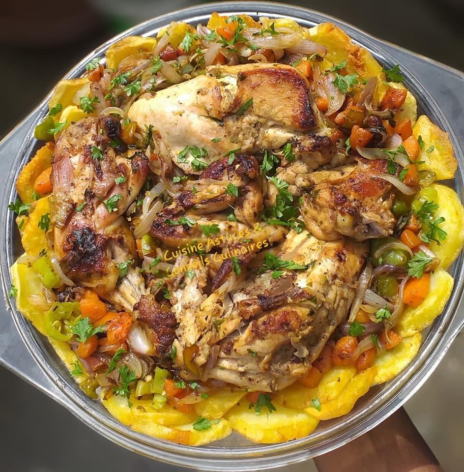 Poulet à l’ail sur son nid de pommes de terre sautés