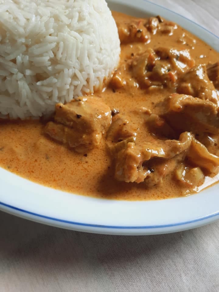 Sauce poulet au curry et lait de coco