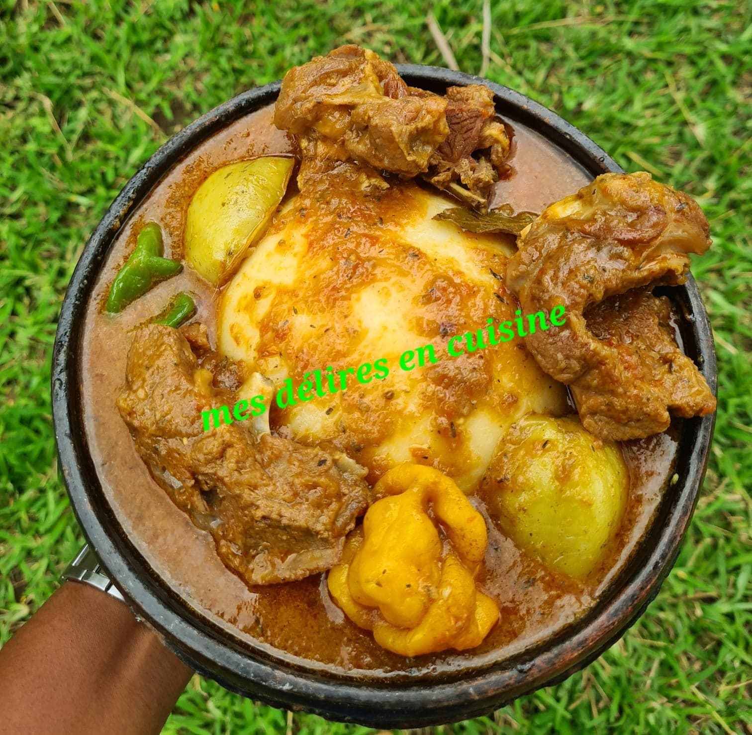 Sauce au mouton accompagné de foutou igname