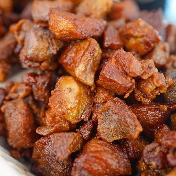 De la viande à la coriandre.