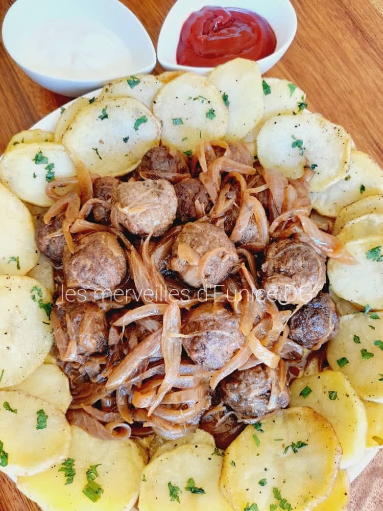 Yassa de boulettes de viande