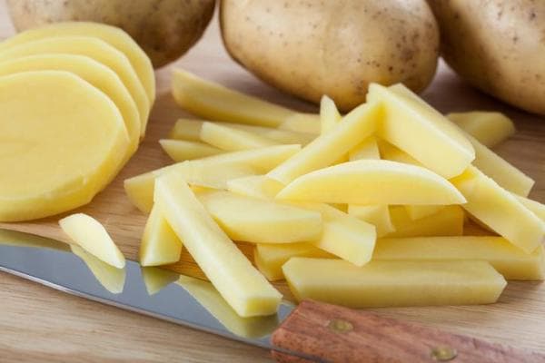 Astuces pour conserver des pommes de terre déjà coupé.