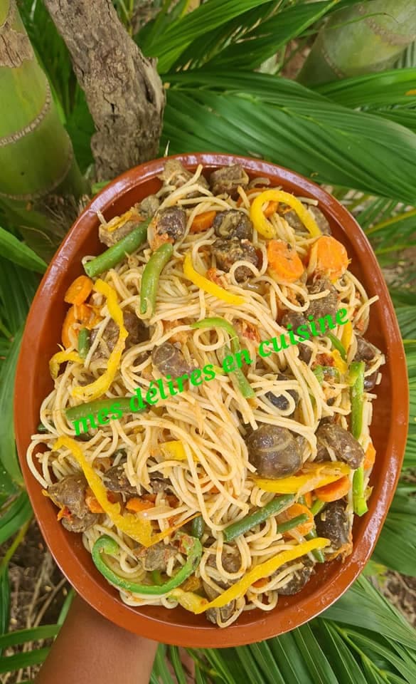 Spaguethi sauté aux rognons et foie de bœuf