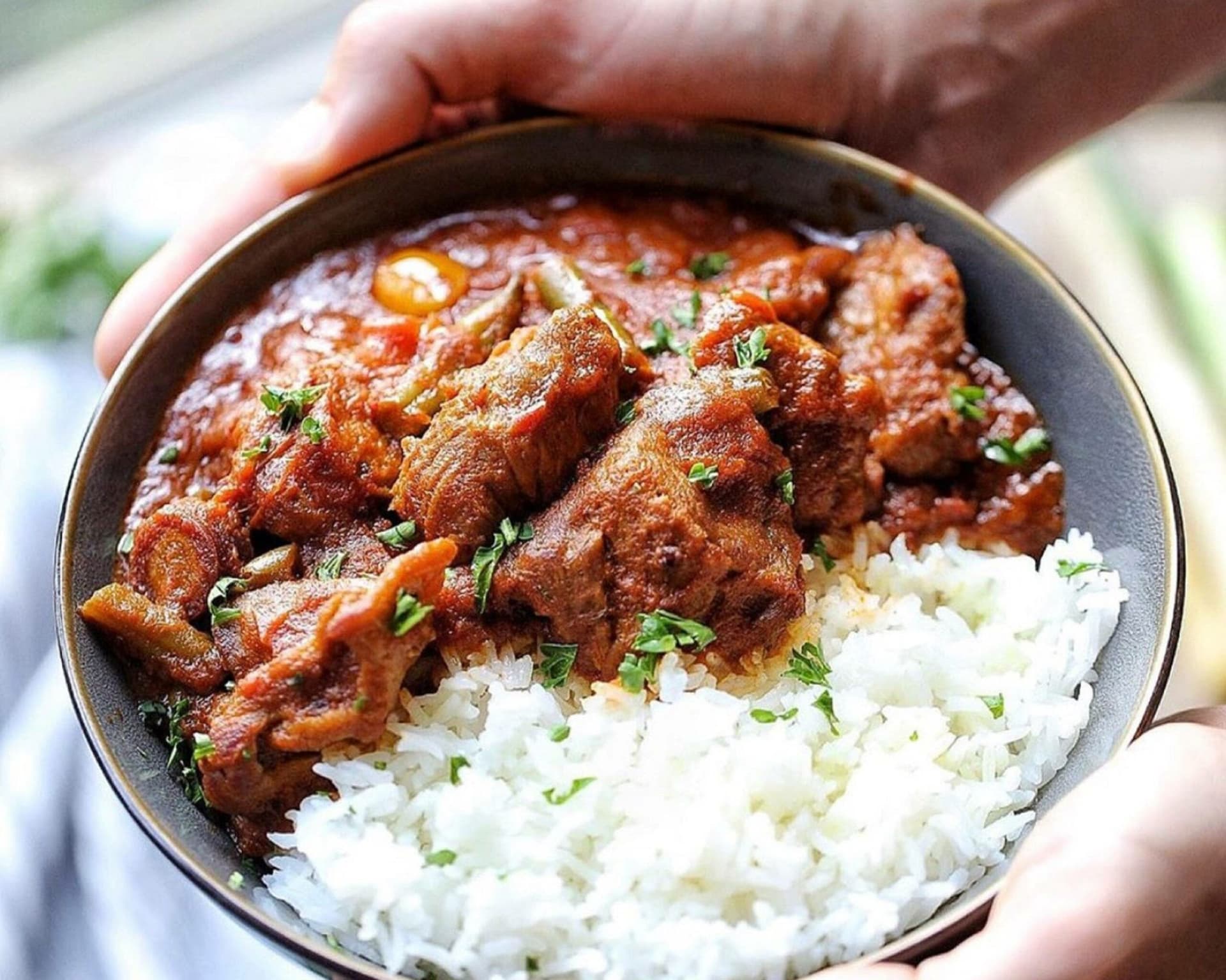 Astuces efficaces pour rattraper un plat très épicé