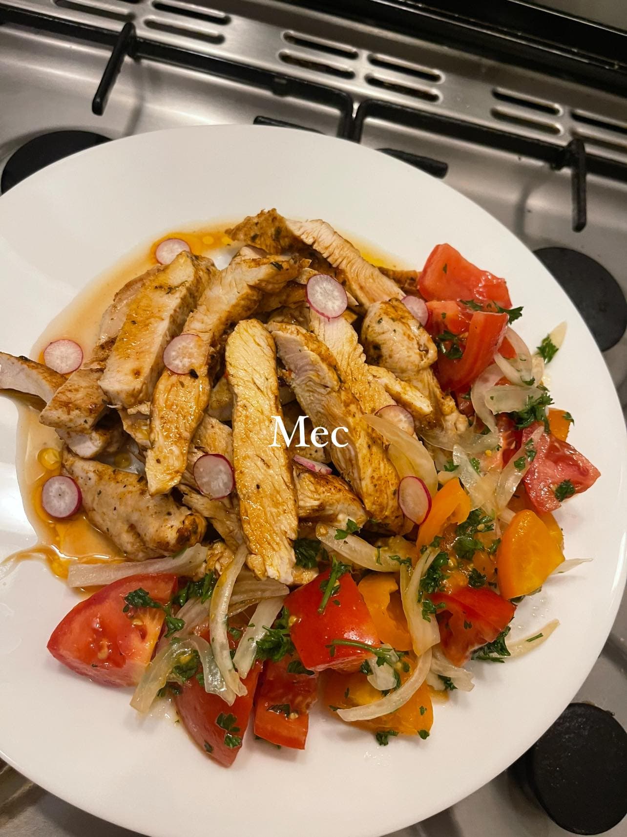 Filet de dinde et salade de tomates