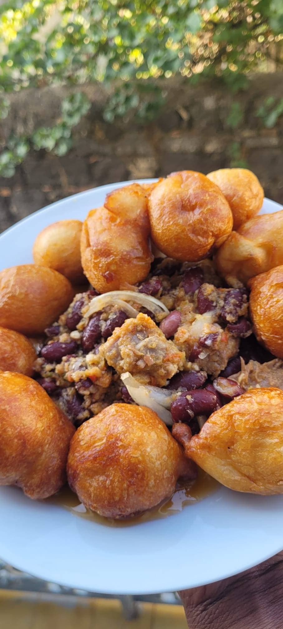 Beignet chaud chaud avec haricot