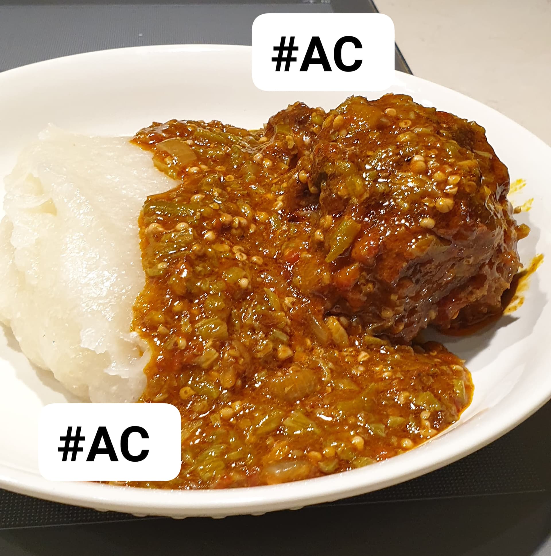 Sauce gombo avec placali