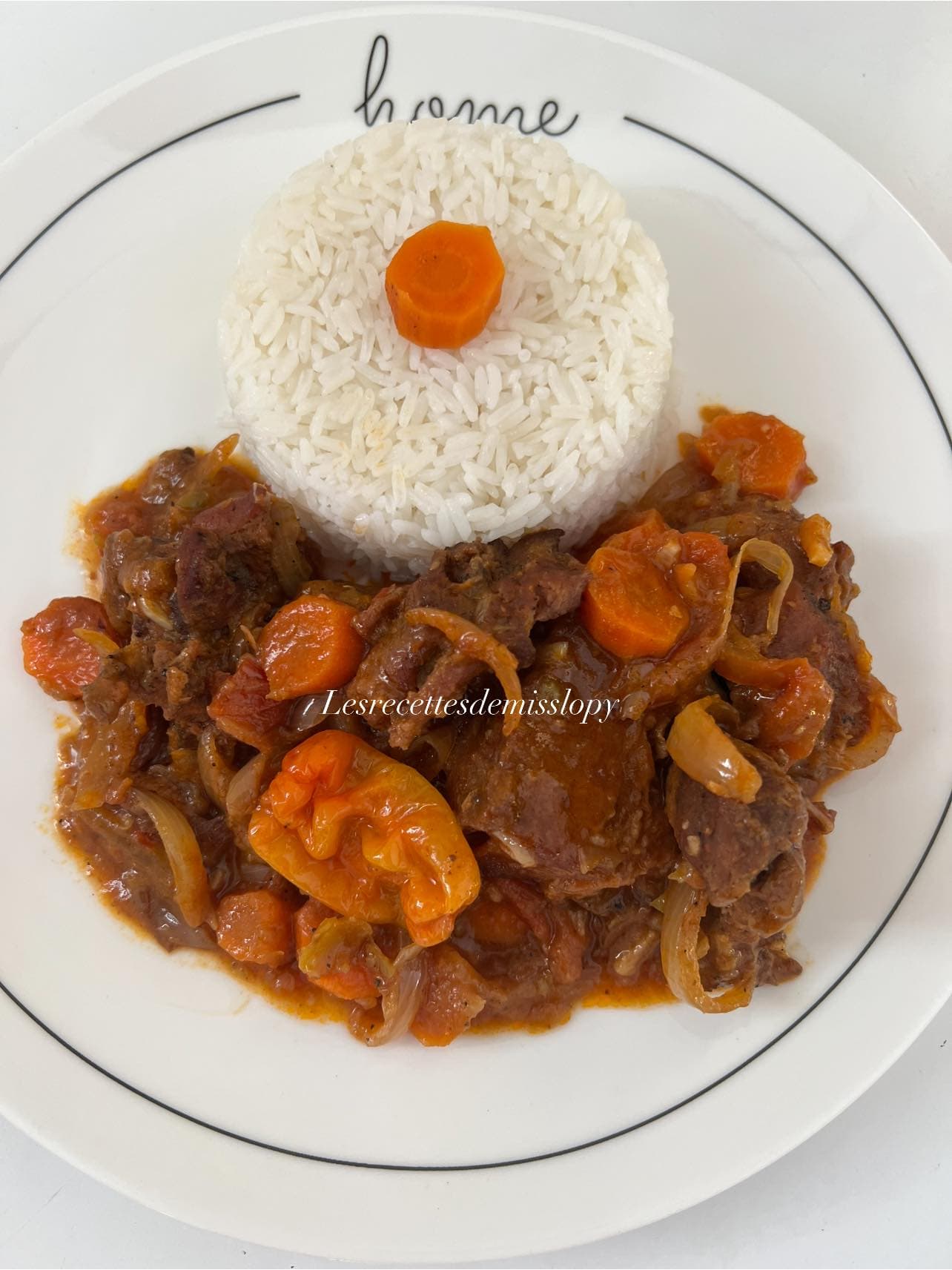 Viande de mouton sautée , riz nature