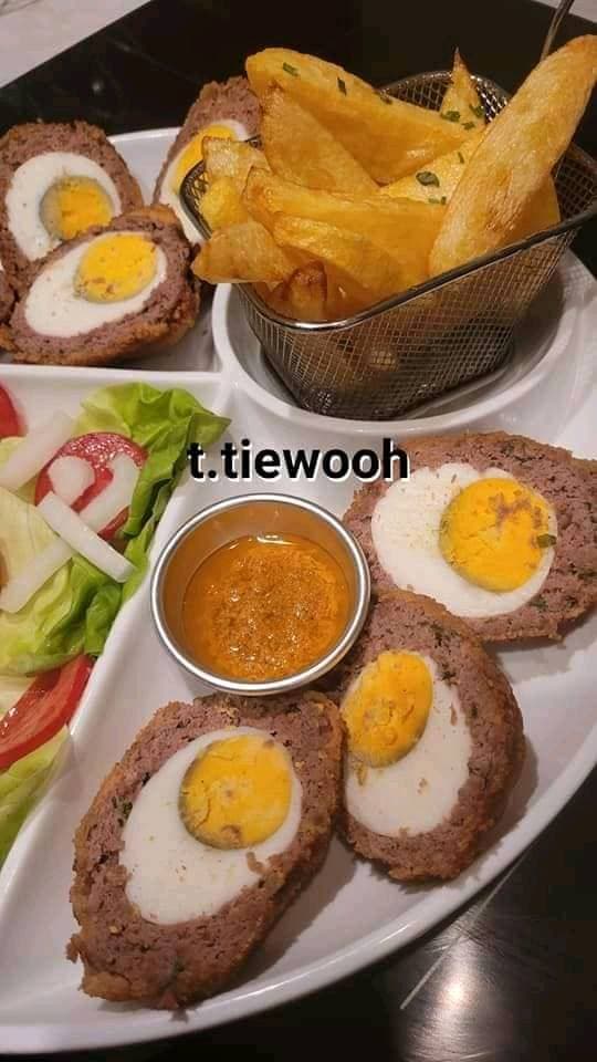 Des oeufs dinosaures ou surprise