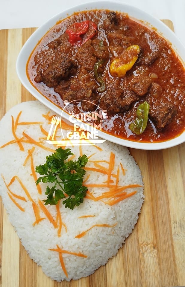 Du riz à la sauce tomate