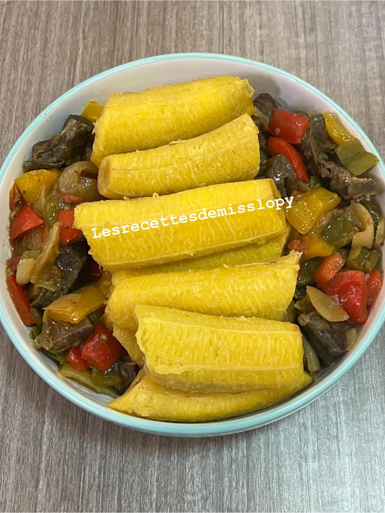 Coeur de boeuf aux 3 poivrons plantains vapeur