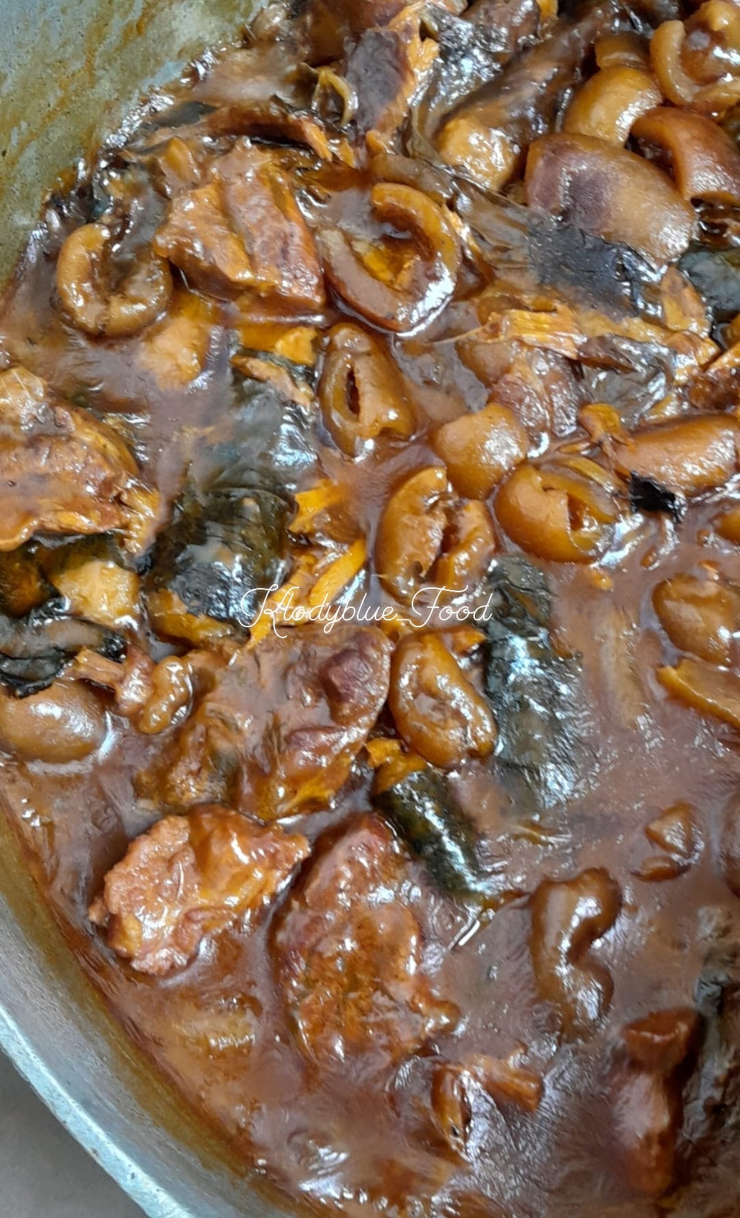 Le Ekwang qui est mets du Sud Ouest Camerounais et aussi du Nigeria