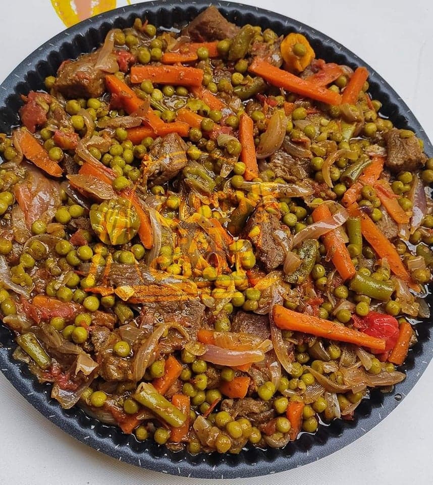 Sauté de bœuf aux petits pois et légumes croquants