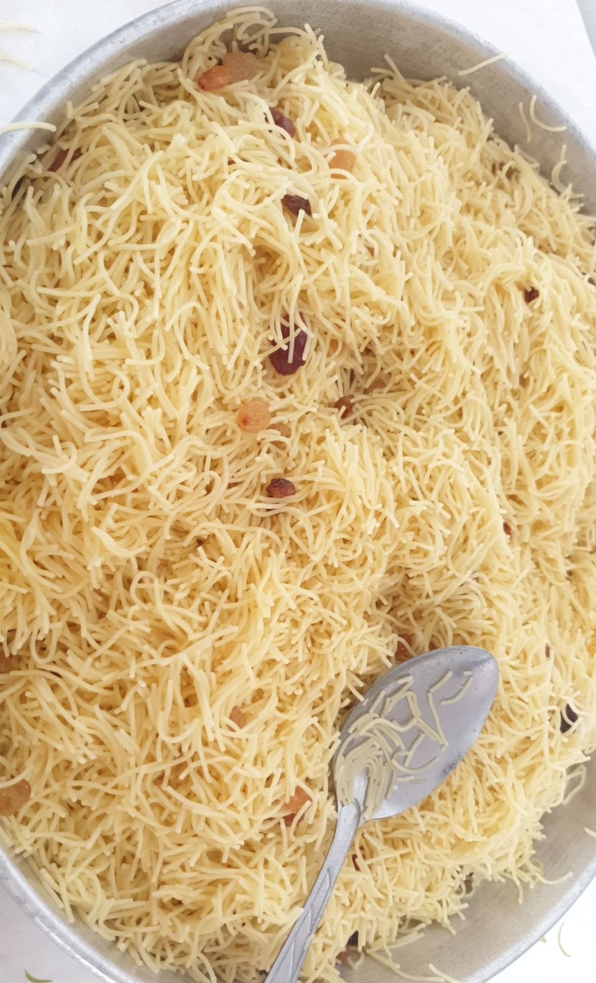 Des vermicelles à la vapeur et sa sauce viande