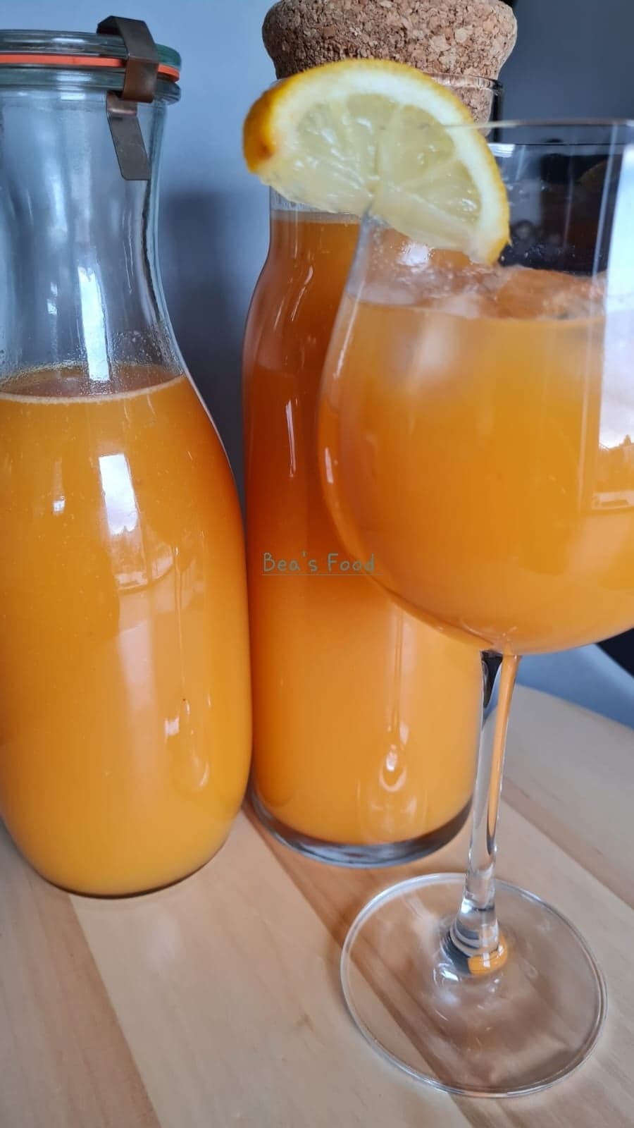 Jus multivitamines ( mangue, ananas…)