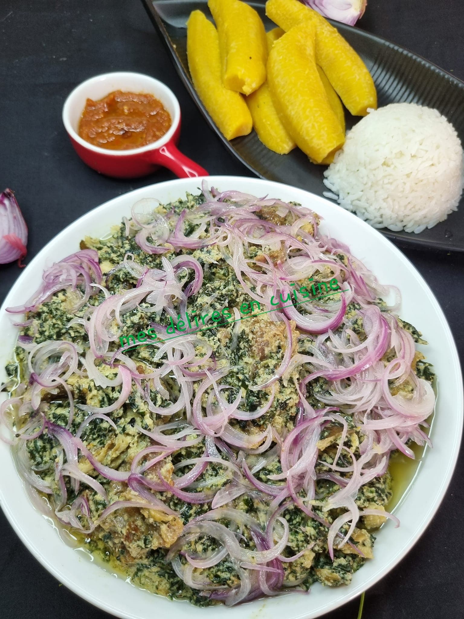 Ndolè à la viande et poisson fumé b