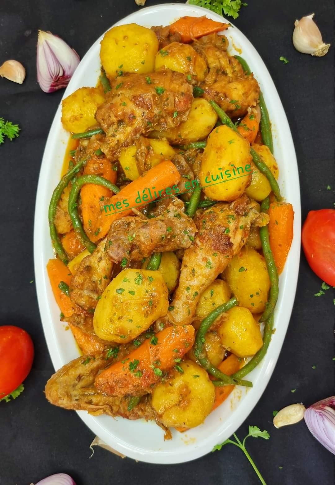 Sauté de pommes de terre aux légumes et poulet