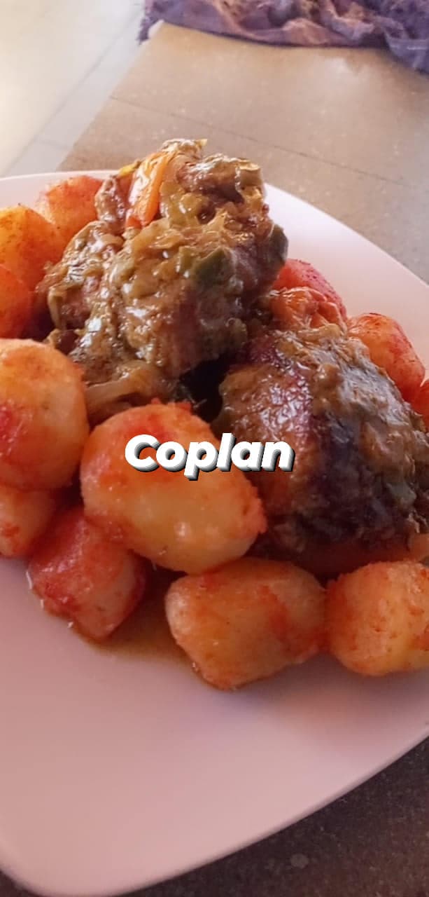 Viande fumée et pommes de terre au paprika : recette