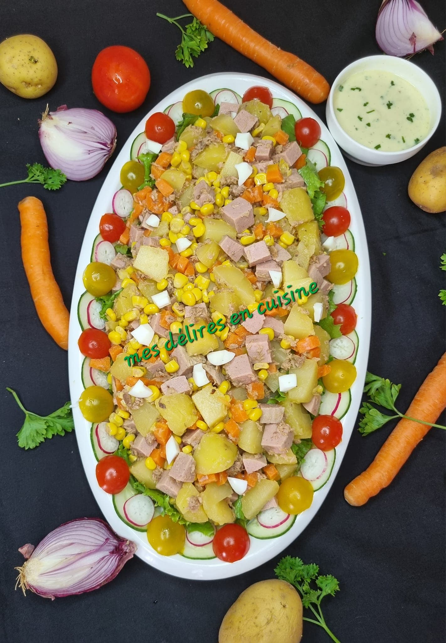 Salade pommes de terre saucisse et thon : recette