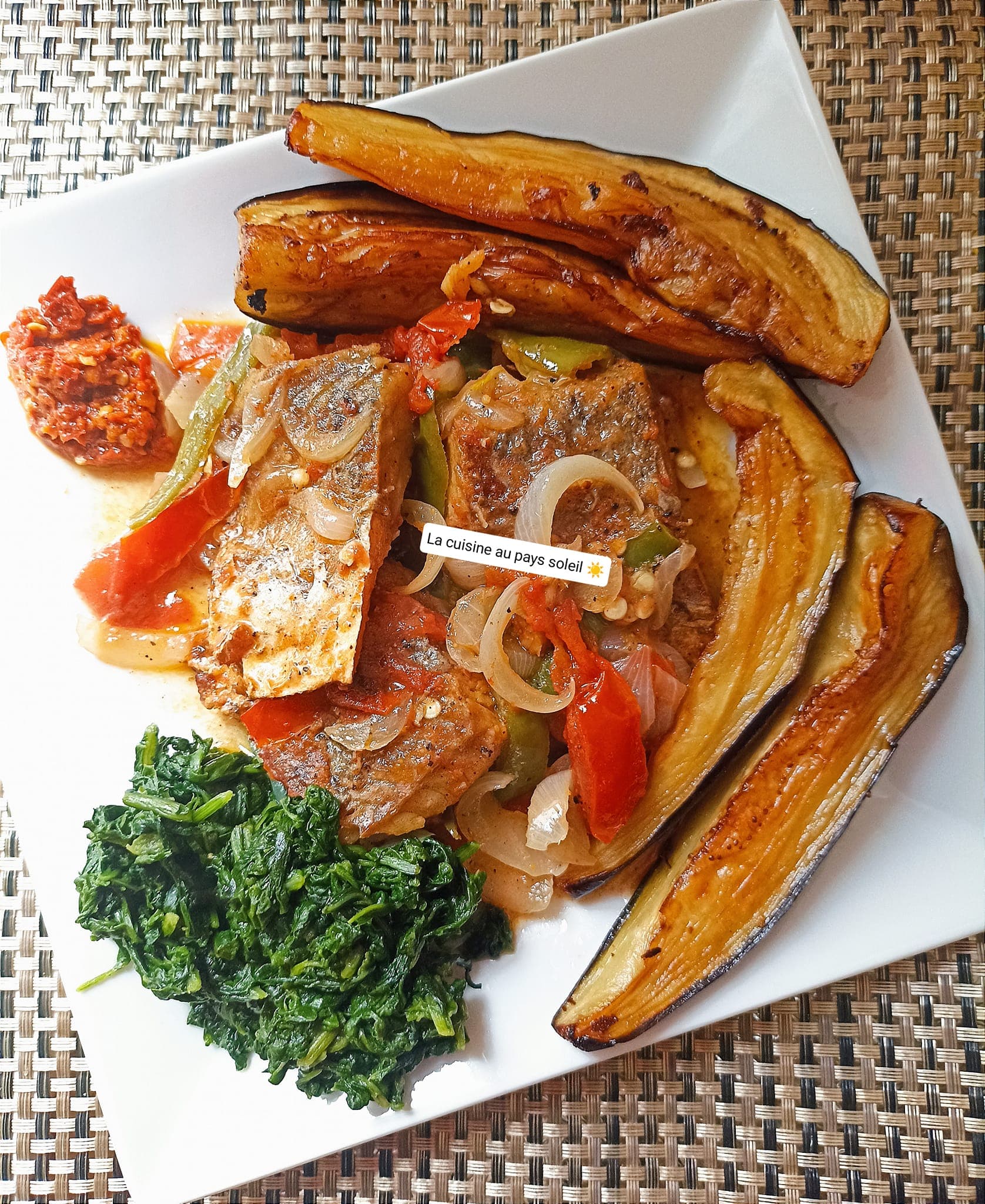 Poisson salé sauté aux légumes : recette