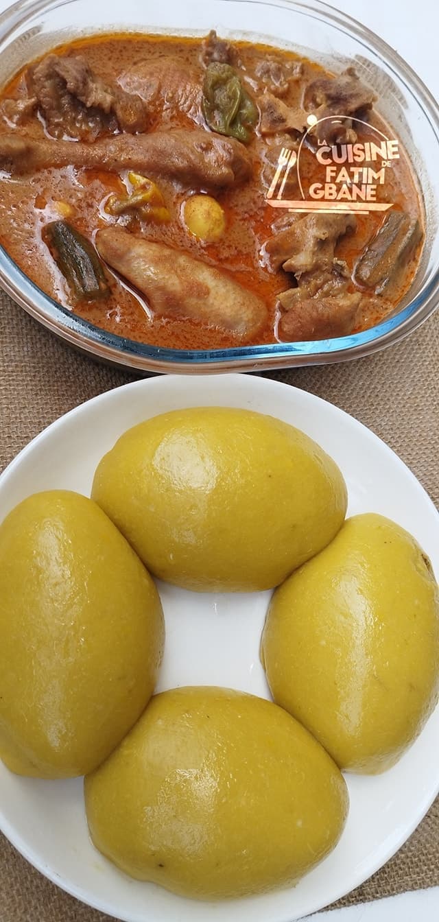 Foutou banane à la sauce arachide : recette délicieuse