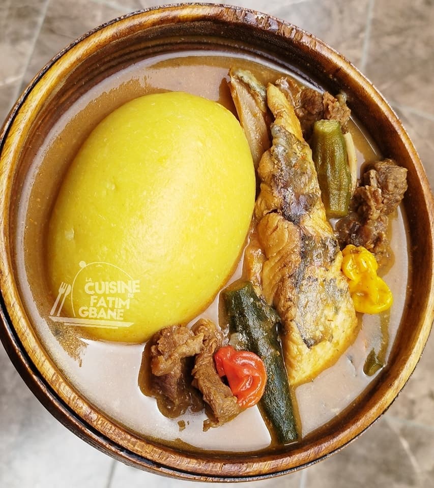 Foutou à la sauce aubergine : recette ivoirienne