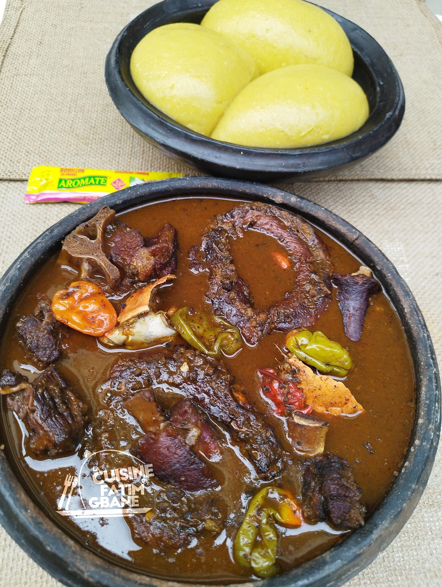 Foutou banane à la sauce djoumgblé : recette