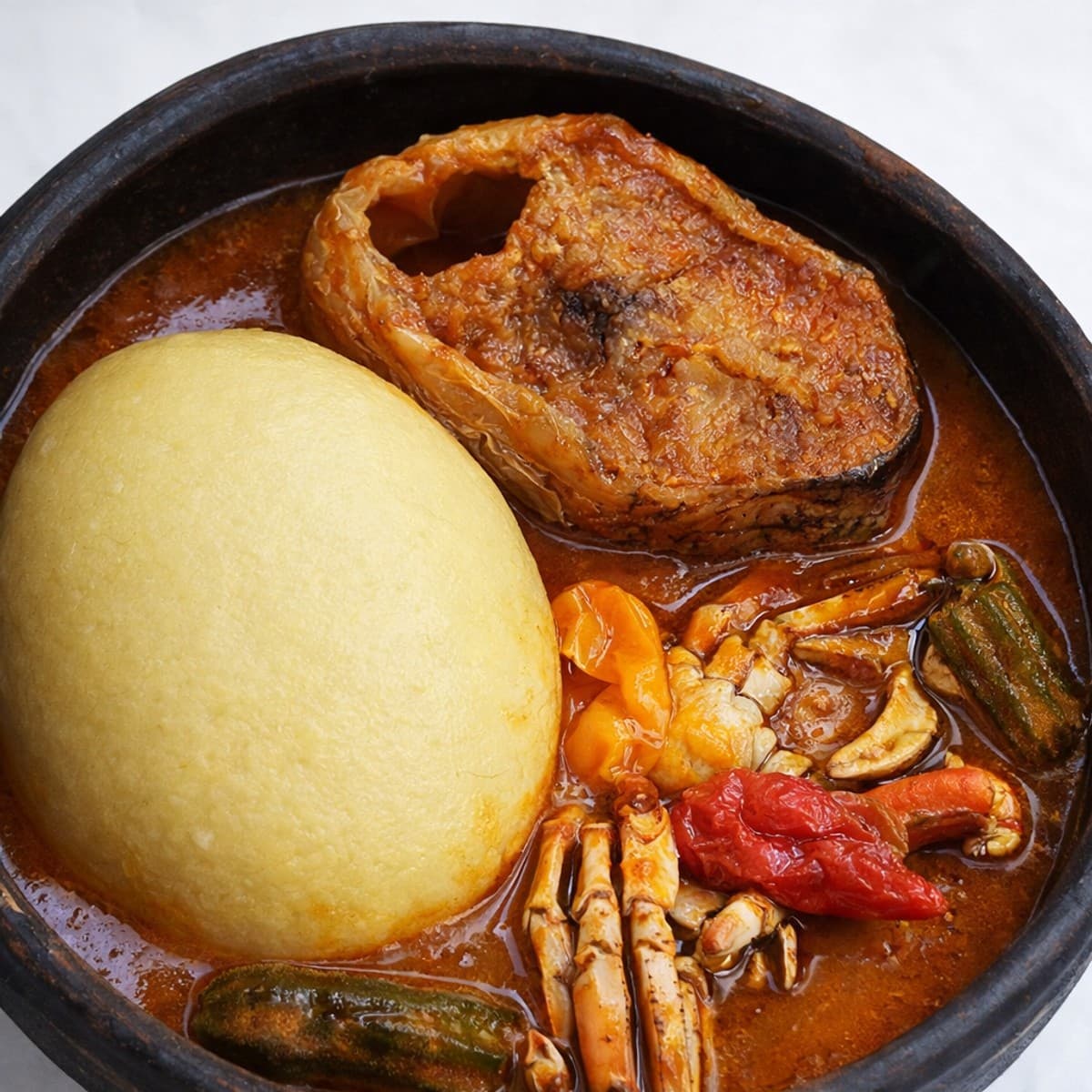 Foutou igname à la sauce claire au crabe