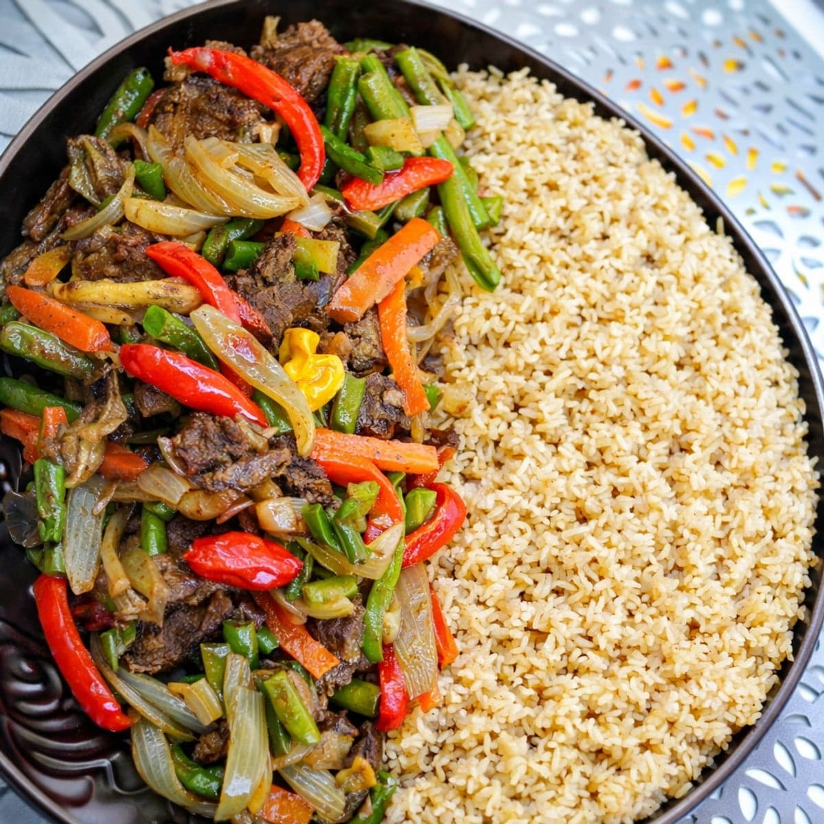 Riz gras au bœuf sauté aux légumes