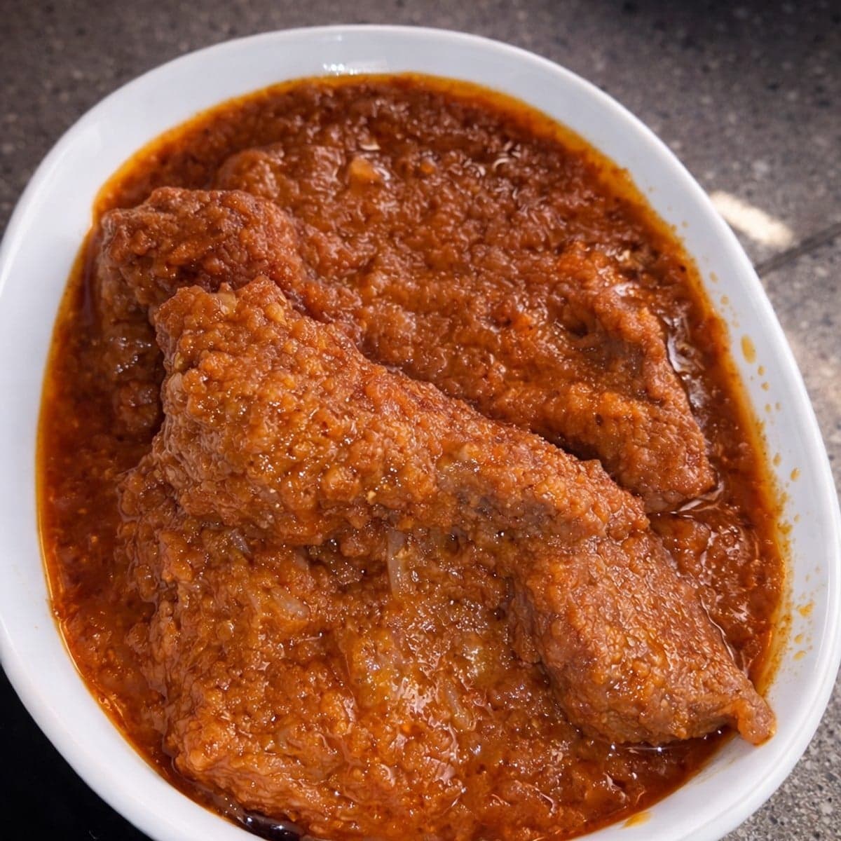 Bœuf à la sauce tomate