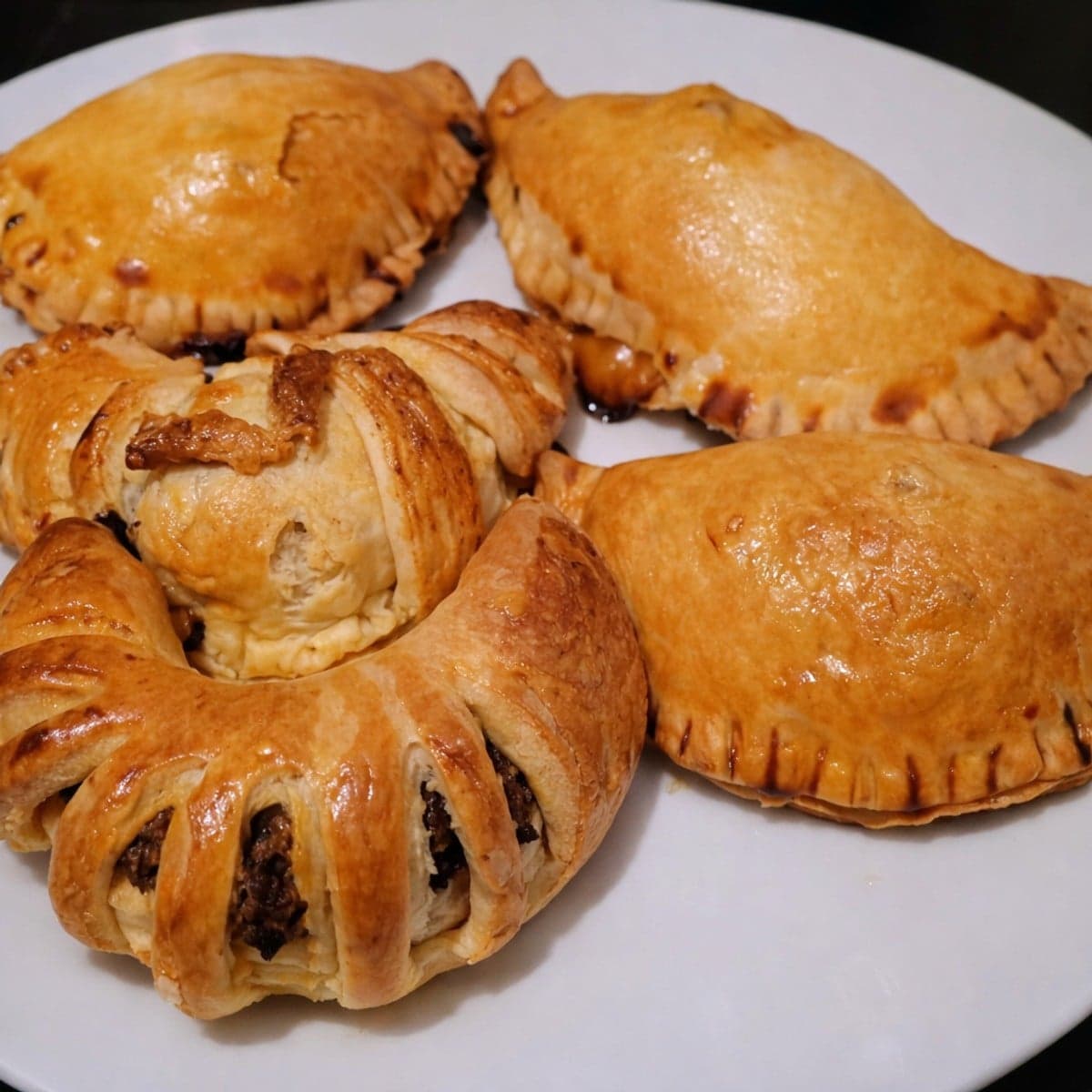Chausson à la viande hachée.