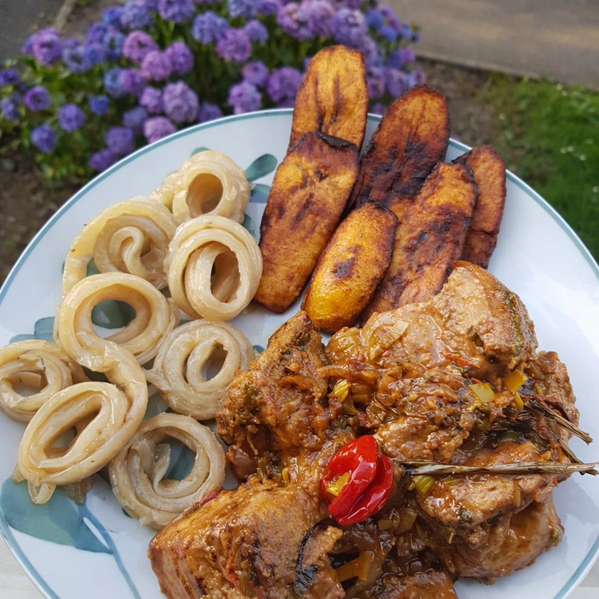 Rôti à la moutarde et tomate