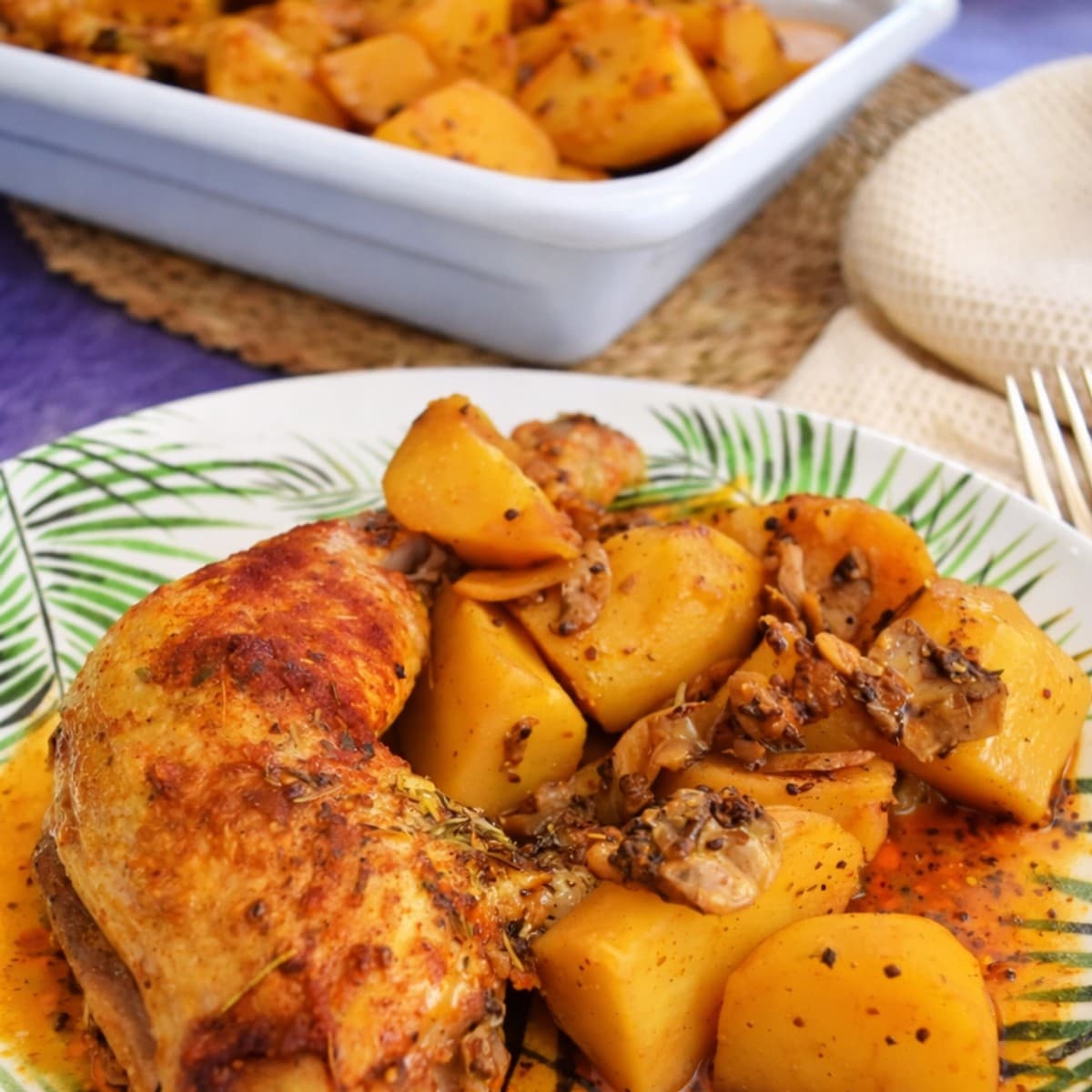 Cuisse de poulet a la moutarde et pommes de terre