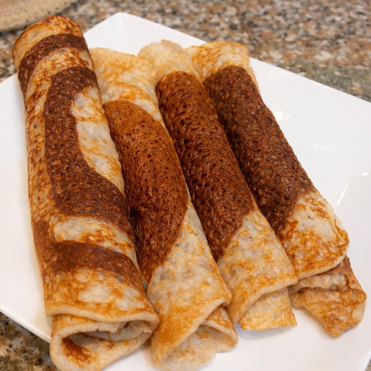 De délicieuses crêpes marbrées pour le petit déjeuner