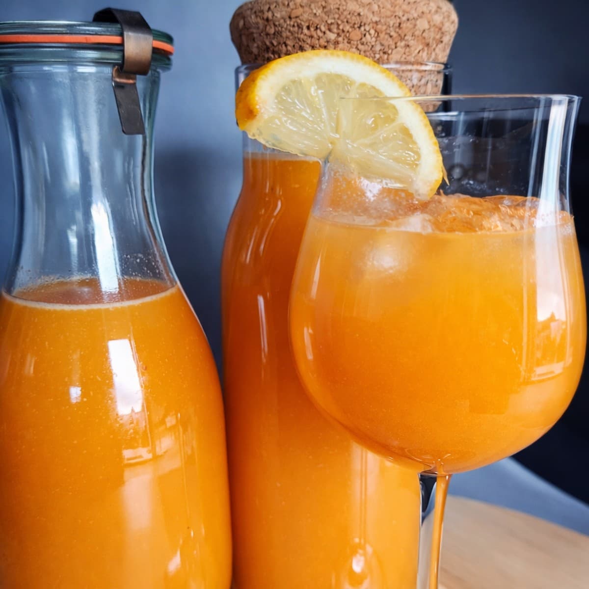 Jus multivitamines ( mangue, ananas…)