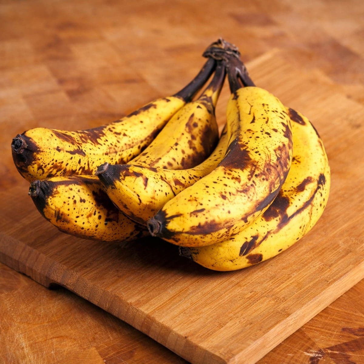 Le moyen le plus simple de conserver les bananes le plus longtemps possible.