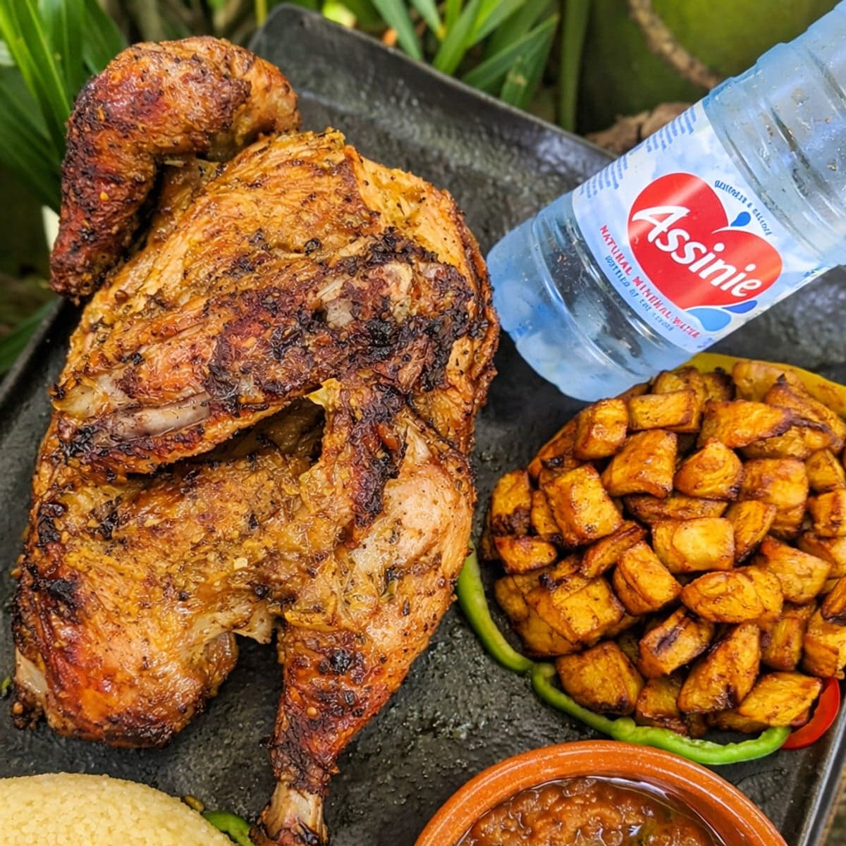 Poulet grillé et ses colocataires