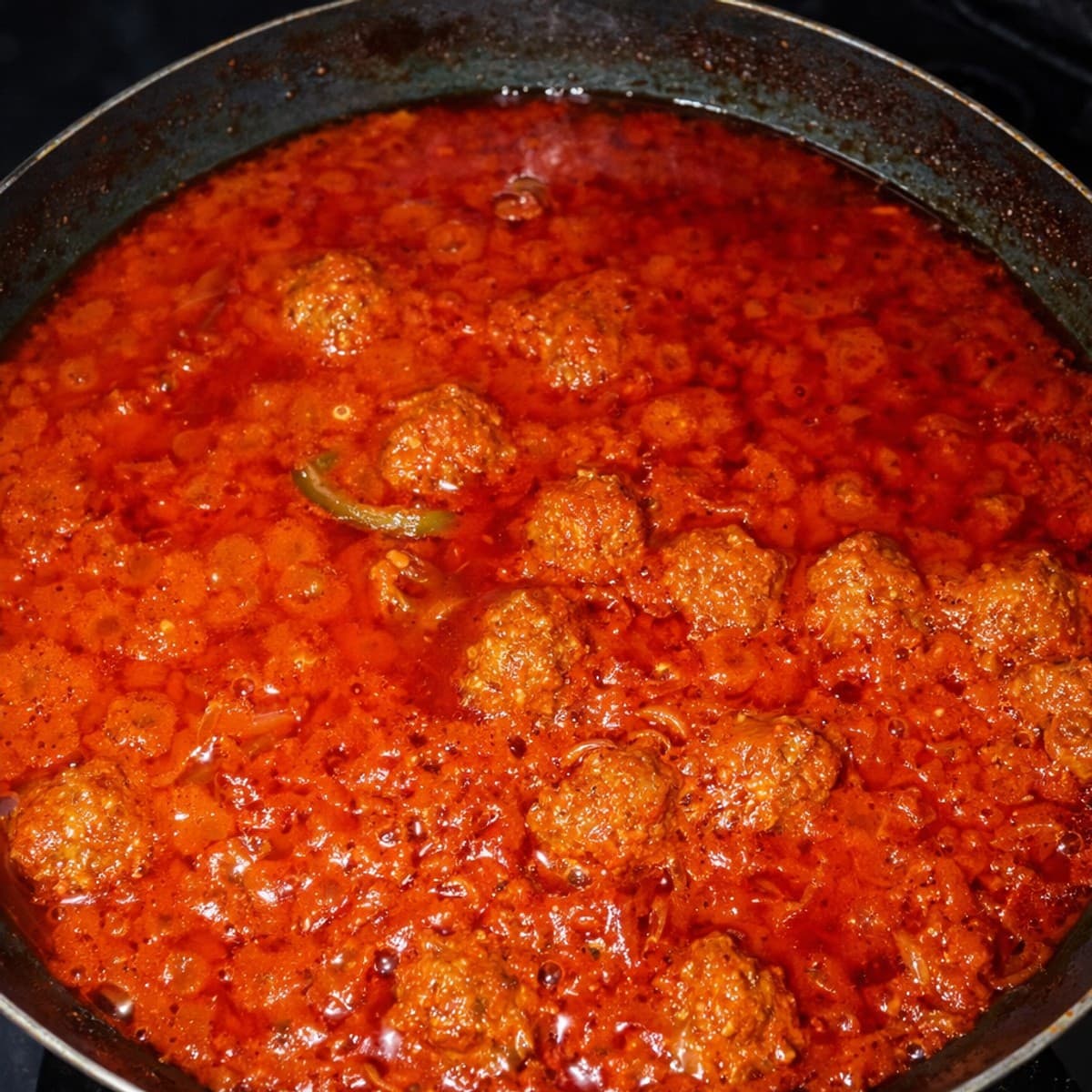 Sauce tomate aux boulettes de viande hachée