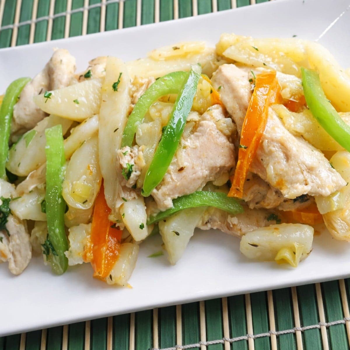 Sauté de blanc de poulet aux légumes