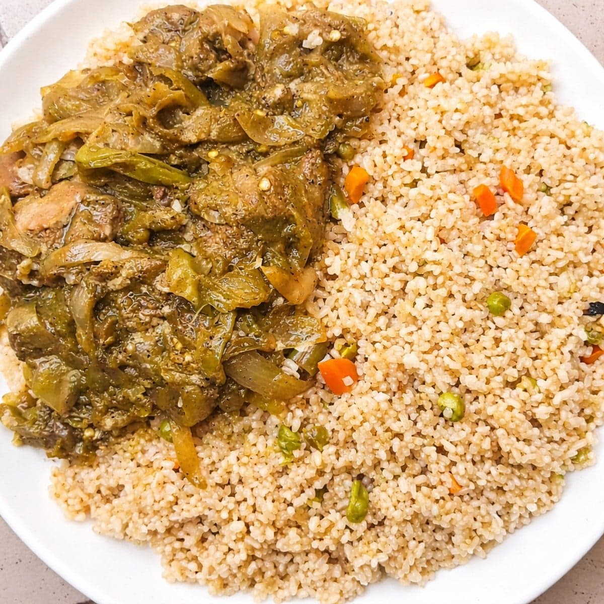 Viande de boeuf façon yassa et riz