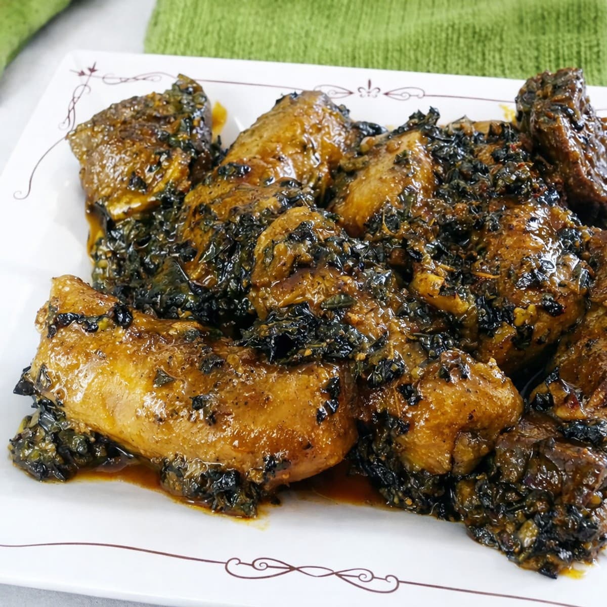 Ragoût de plantains aux feuilles de ndolè