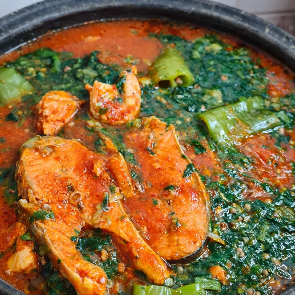 Sauce gombo aux épinards et sauce tomates aux poissons saumon😋🥰